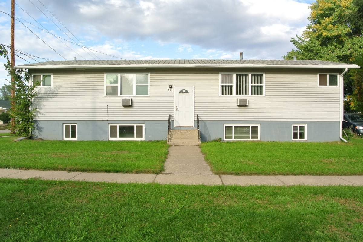 Apartment for rent at 605 4th St NE, Minot, ND 58703