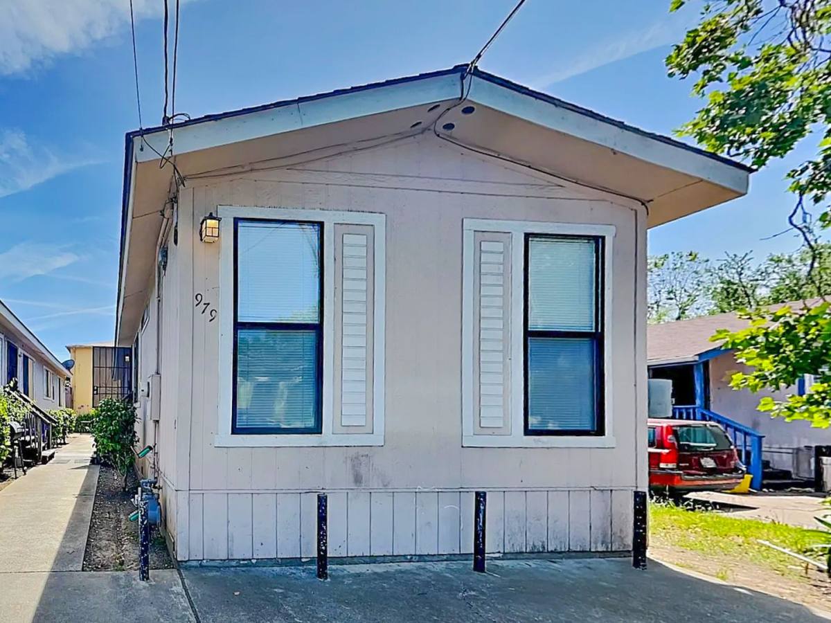 House for rent at 979 45th St, Emeryville, CA 94608