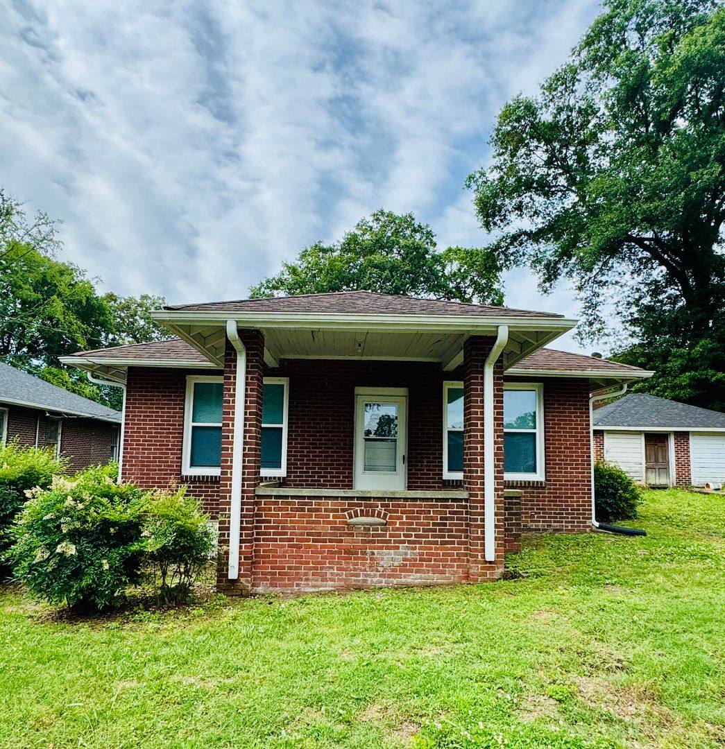 House for rent at 129 Kendrick Court, Mount Holly, NC 28120