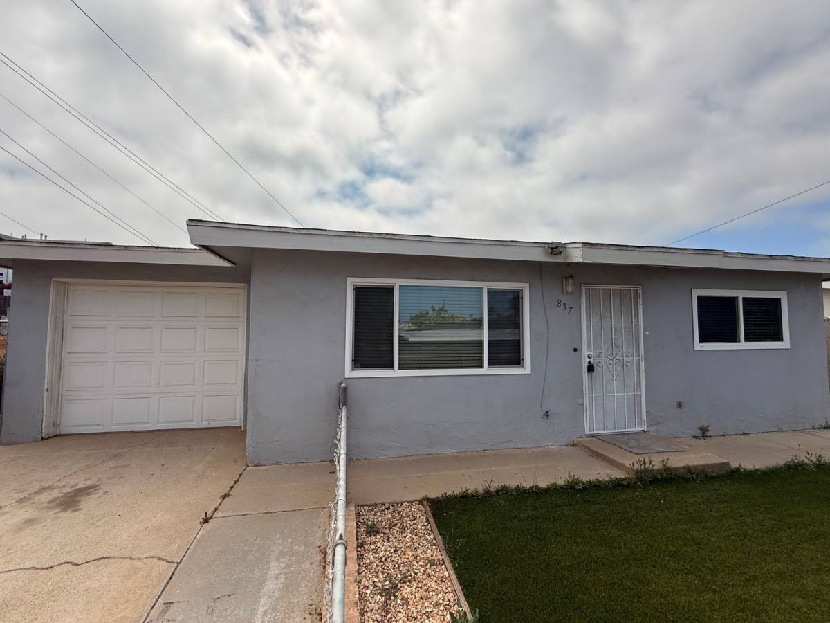Apartment for rent at 835-837 Georgia St, Imperial Beach, CA 91932