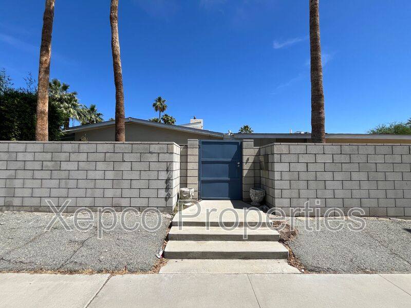 House for rent at 1680 E Mesquite Ave, Palm Springs, CA 92264