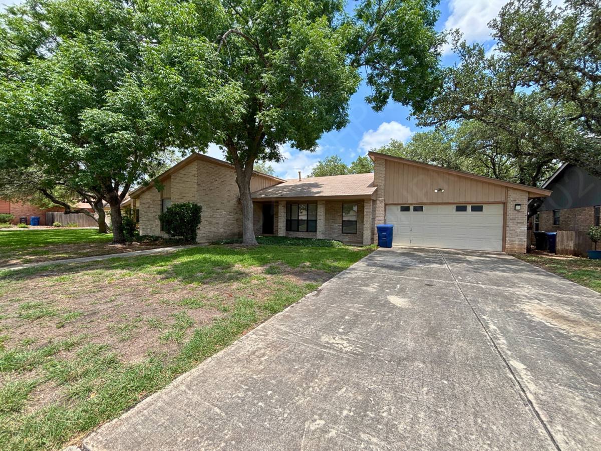 House for rent at 4647 Green Willow Woods, San Antonio, TX 78249
