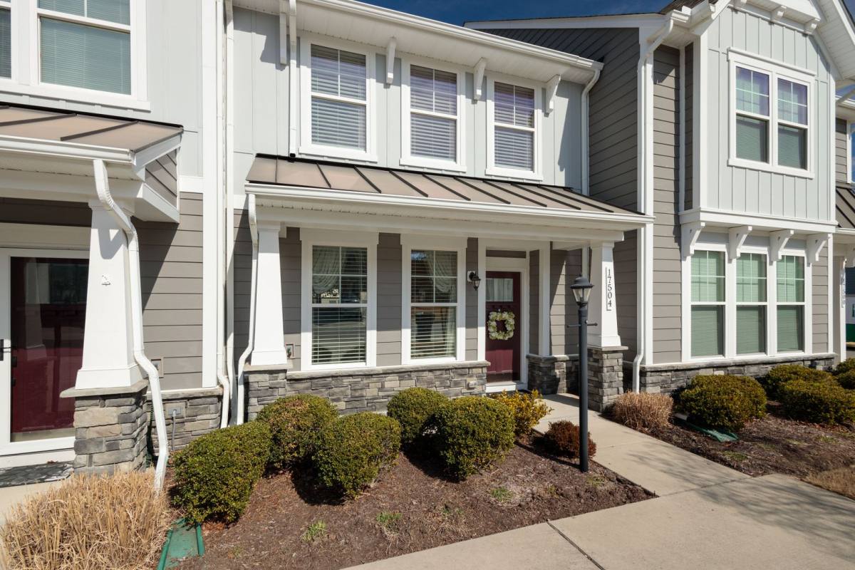 Townhouse for rent at 17504 Memorial Tournament Dr, Moseley, VA 23120