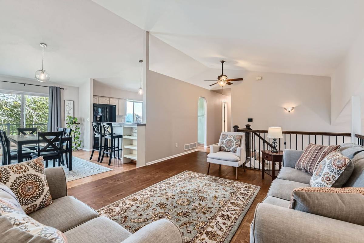 House for rent at 284 Dover Court, Broomfield, CO 80020