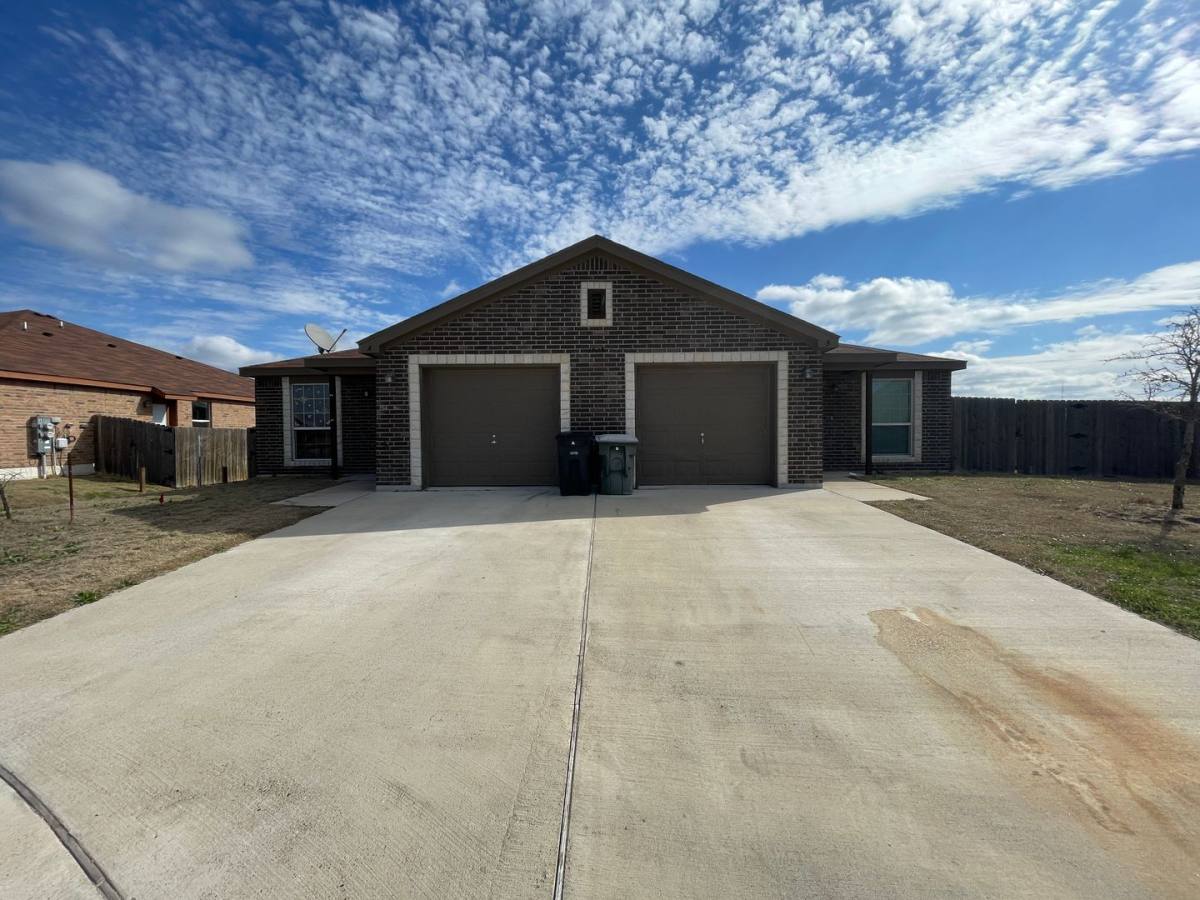 Apartment for rent at 1525 Justin Loop, Killeen, TX 76543