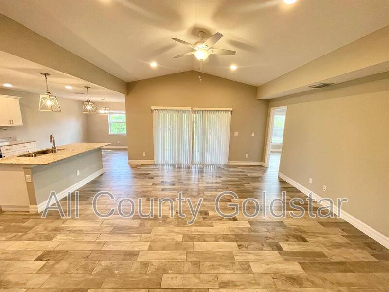 House for rent at 134 Swan Dr, Rotonda West, FL 33947