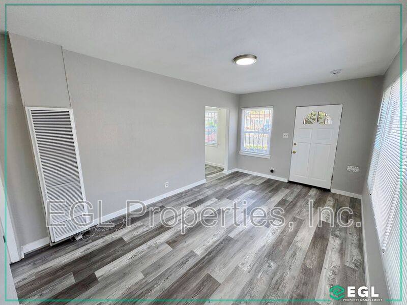 Apartment for rent at 3039 S Bronson, Los Angeles, CA 90018