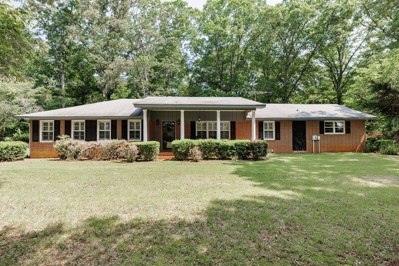 House for rent at 3370 Monroe Highway, Bogart, GA 30622