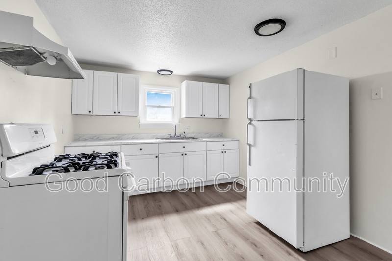 Apartment for rent at 3904 Seneca St #4, Buffalo, NY 14224