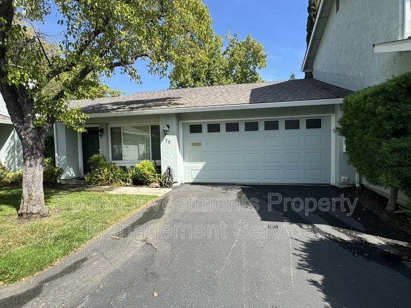 Townhouse for rent at 75 Fountainhead Court #1, Martinez, CA 94553