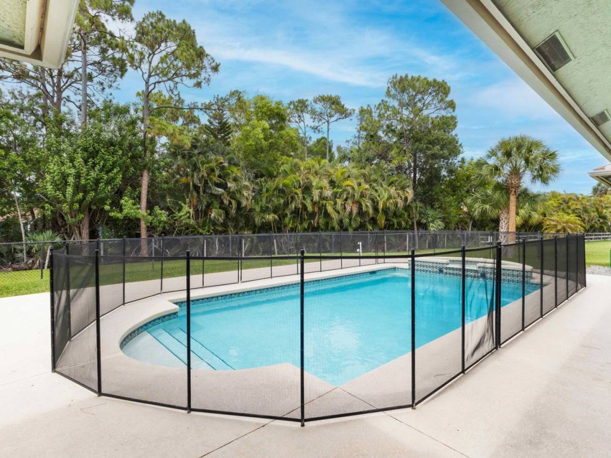 House for rent at 6651 Seminole Pratt Whitney Rd, Loxahatchee, FL 33470