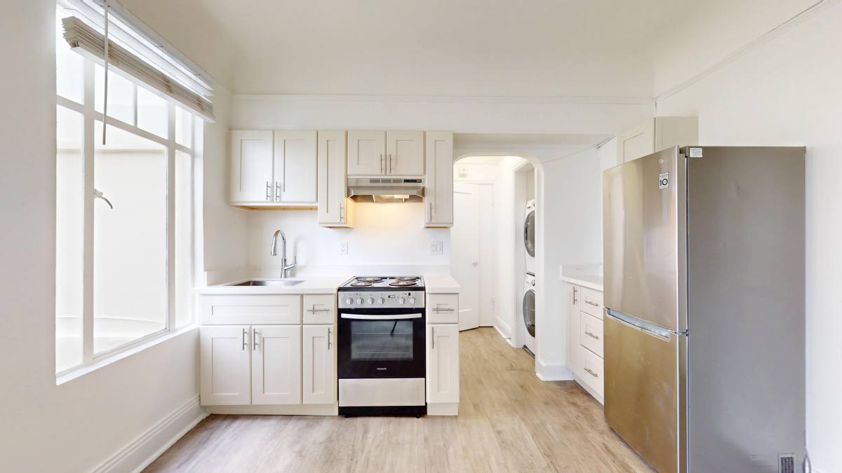 Apartment for rent at 3272 21st St #306B, San Francisco, CA 94110