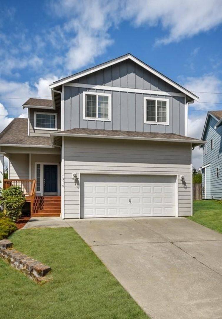 House for rent at 1916 84th Ave NE, Lake Stevens, WA 98258