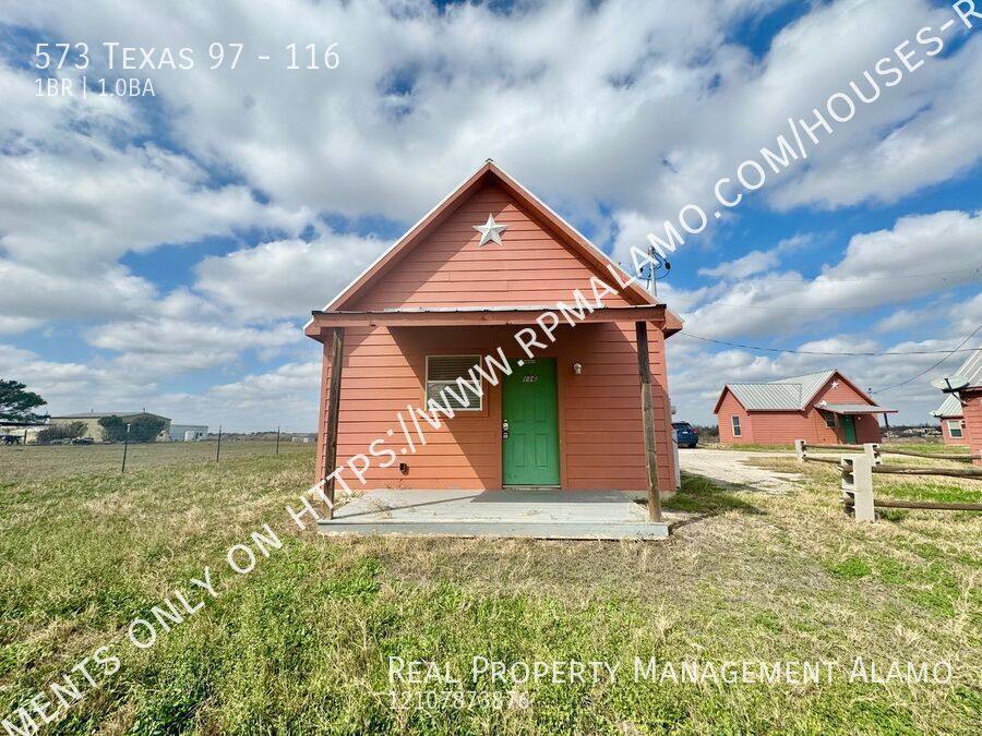 Apartment for rent at 573 Texas 97 #114, Floresville, TX 78114