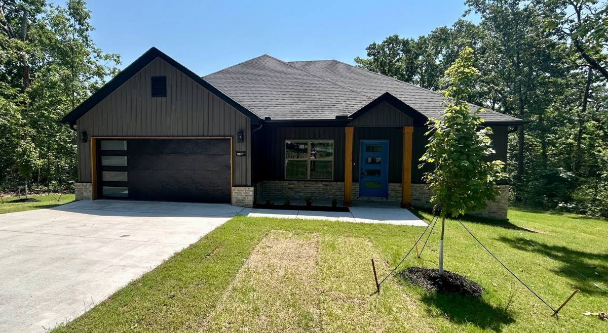 House for rent at 23 Lockerbie Circle, Bella Vista, AR 72715