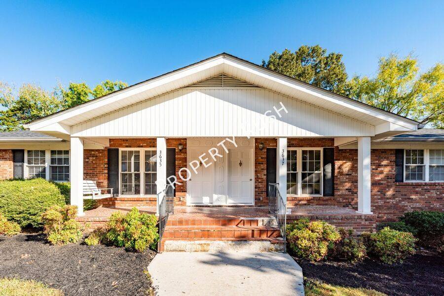 Apartment for rent at 3637 Missionaire Ave, Chattanooga, TN 37412