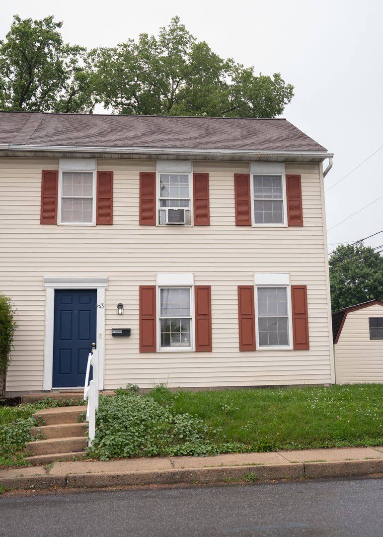 Townhouse for rent at 53 E Summit St, Elizabethtown, PA 17022