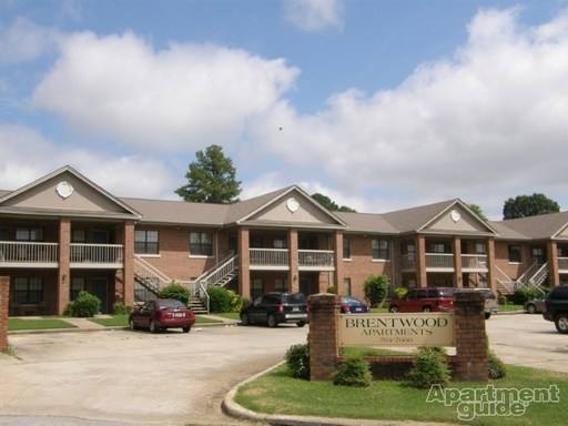 Apartment for rent at 1610 Mockingbird Court, Florence, AL 35630