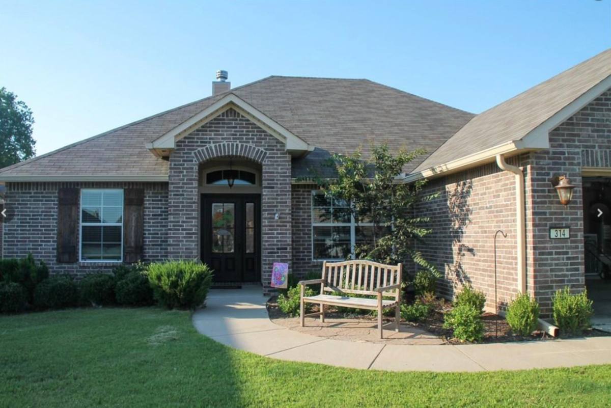 House for rent at 314 Avondale Lane, Bossier City, LA 71112