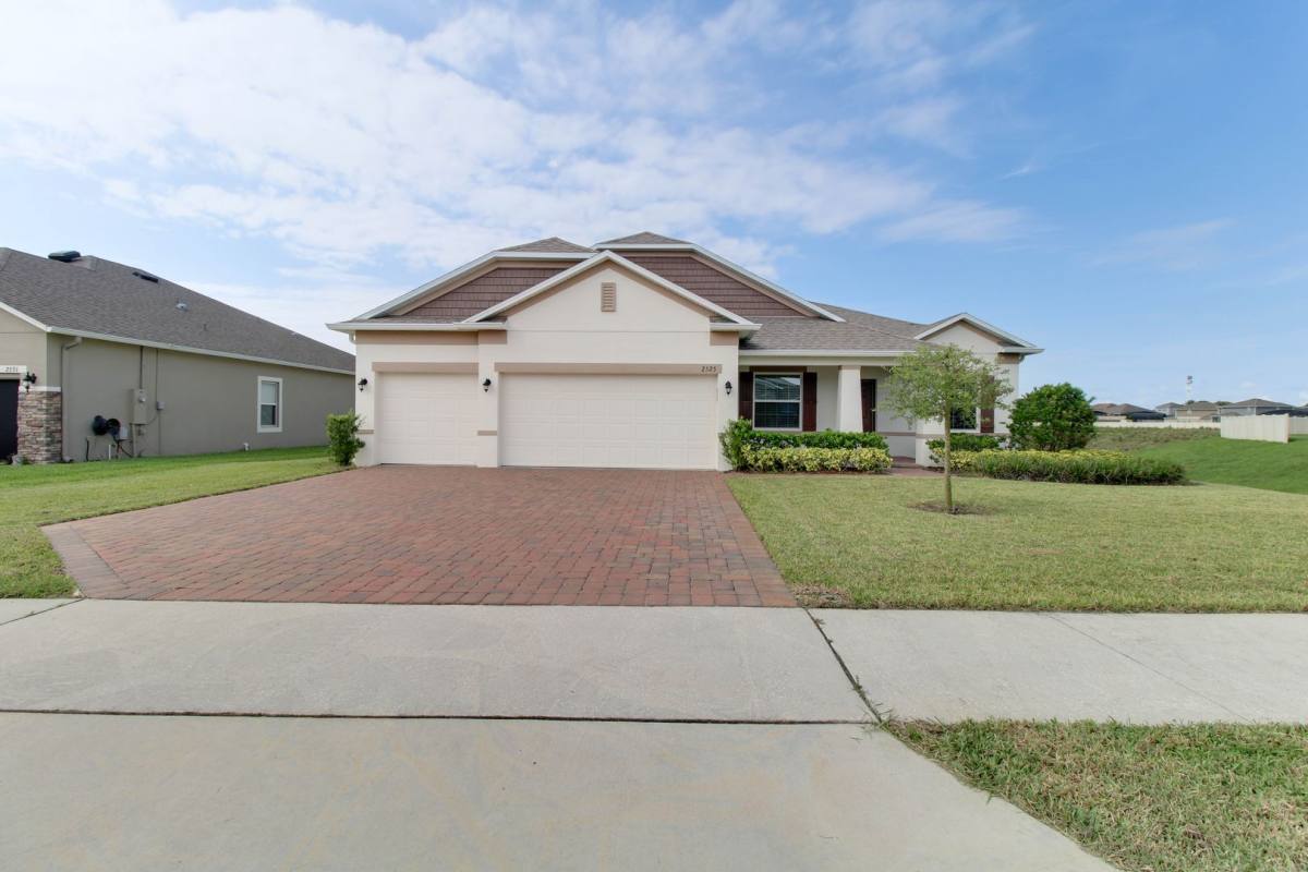 Apartment for rent at 2525 Carriage Pointe Loop, Apopka, FL 32712