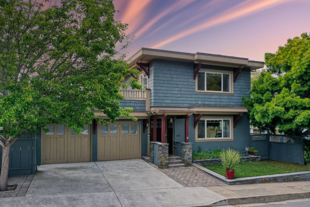 House for rent at 146 16th St, Pacific Grove, CA 93950