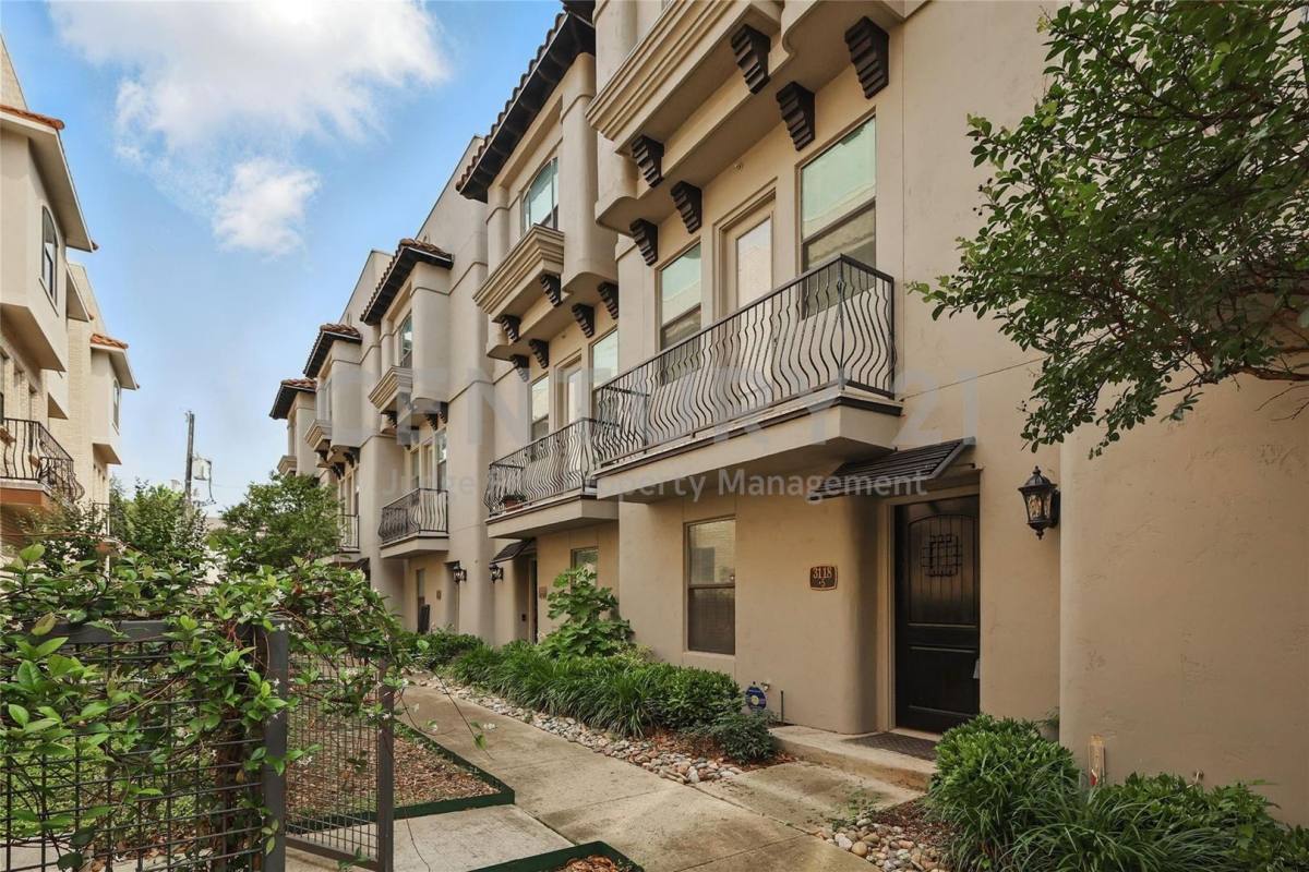 Condo for rent at 3118 Ross Ave, Dallas, TX 75204
