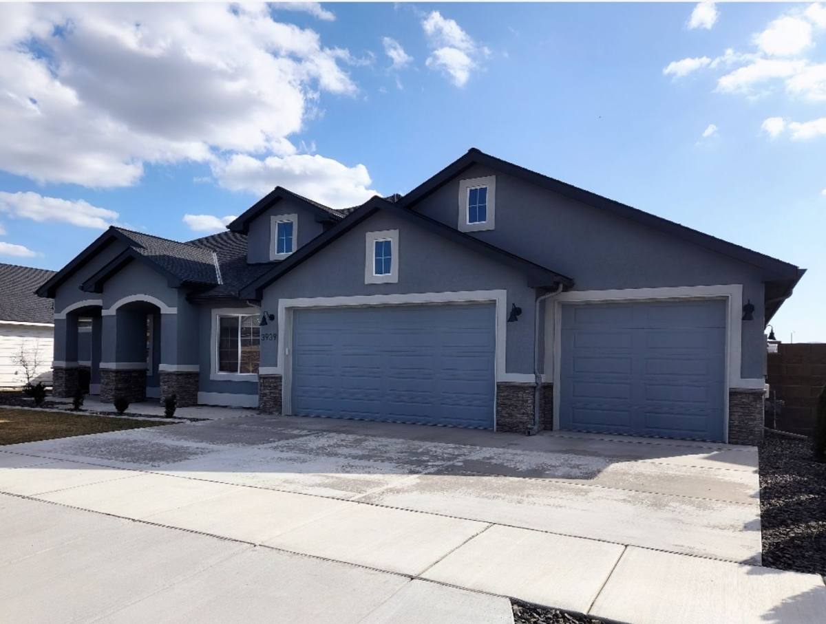 House for rent at 3939 Corvina St, Richland, WA 99352