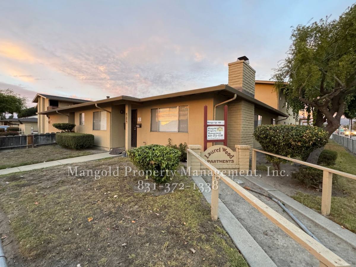 Apartment for rent at 985 - 989 Acosta Plaza St, Salinas, CA 93905