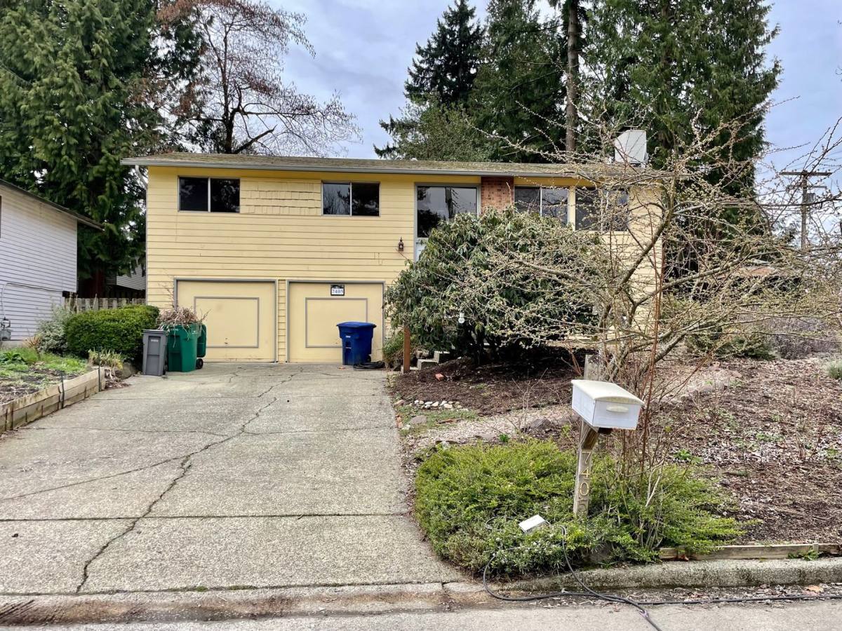 House for rent at 7405 125th Place SE, Renton, WA 98056