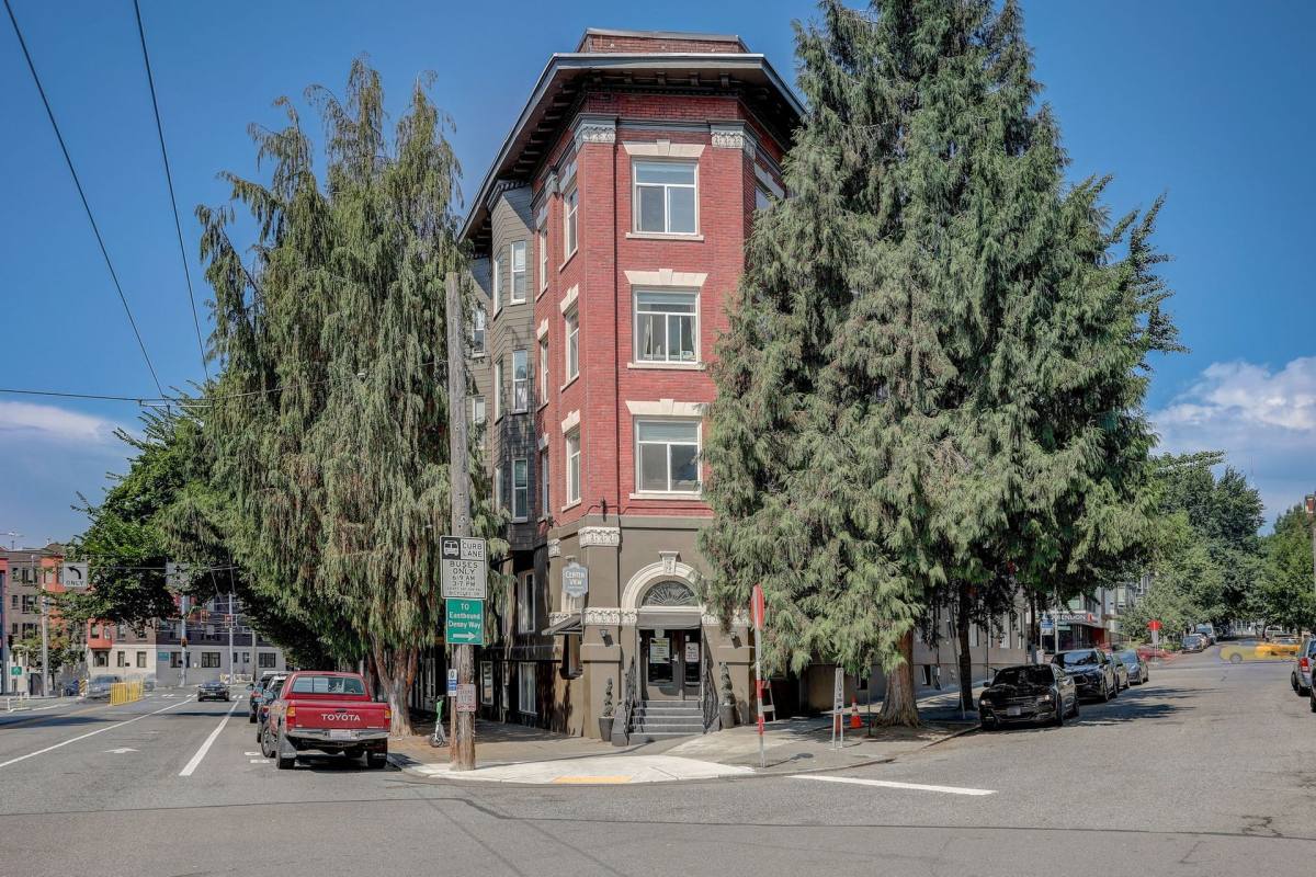 Apartment for rent at 3016 1st Ave, Seattle, WA 98121