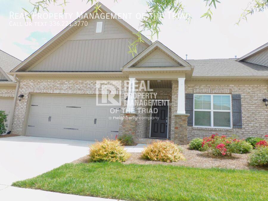 Townhouse for rent at 6826 Magnolia Park Court, Clemmons, NC 27012