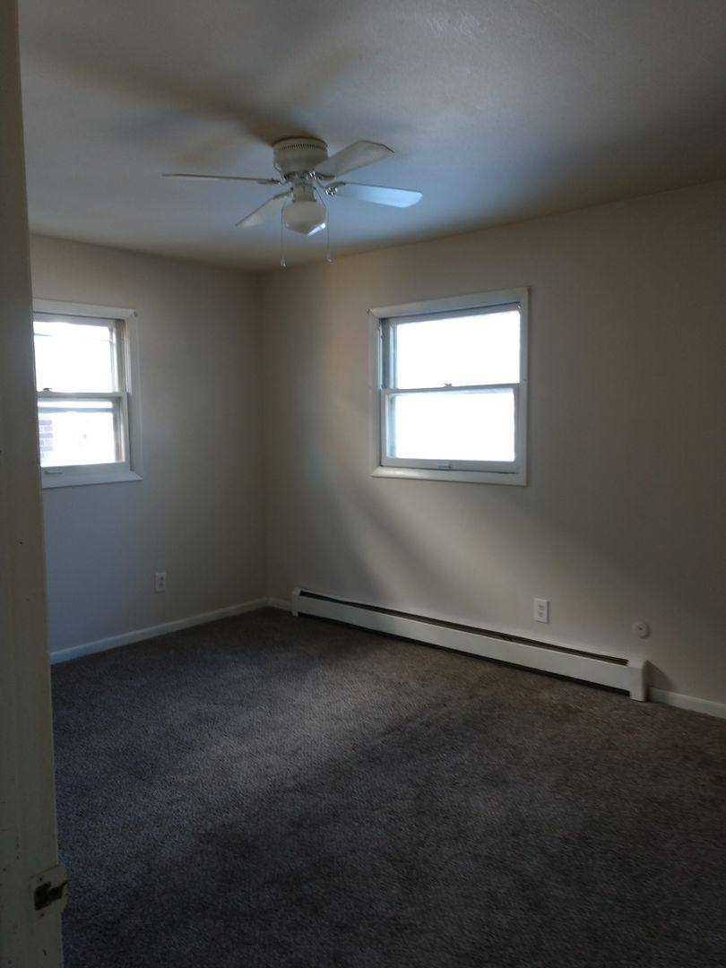 Apartment for rent at 1720 Joppa, Zion, IL 60099