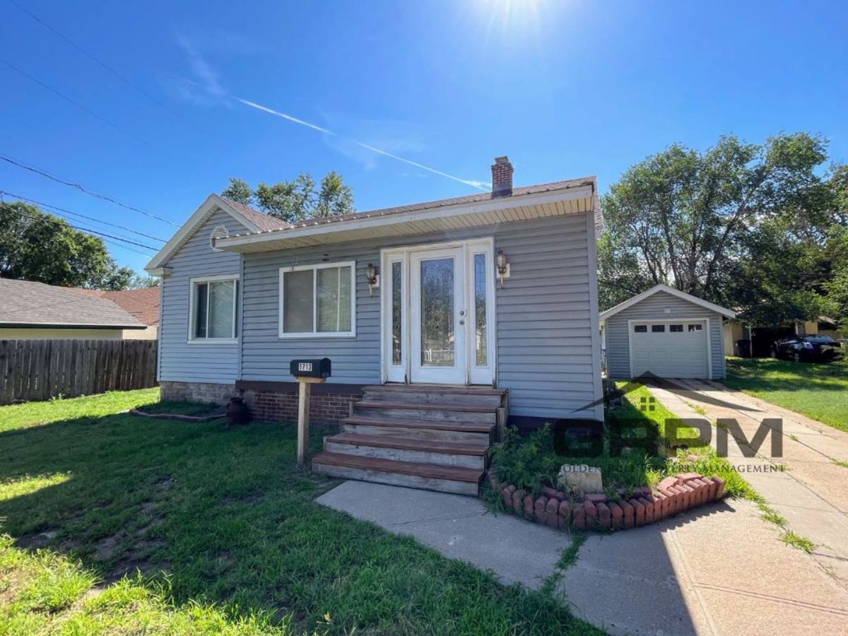 House for rent at 1713 N Locust, Hutchinson, KS 67501