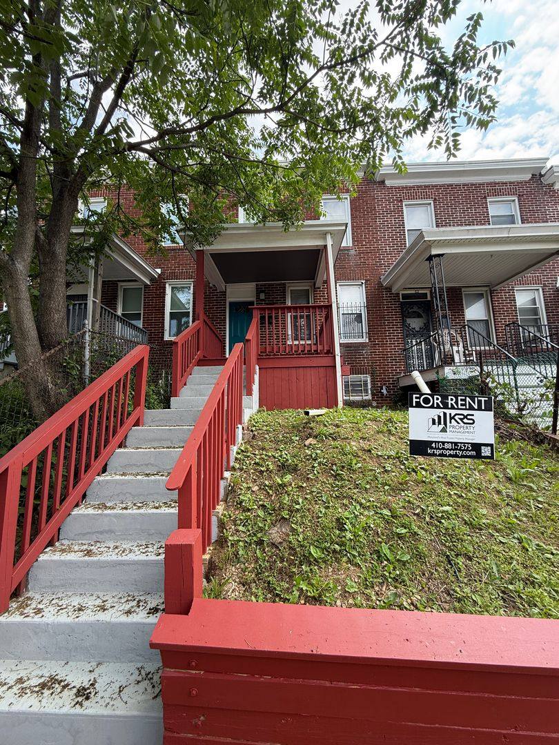 Townhouse for rent at 3217 Ravenwood Ave, Baltimore, MD 21213