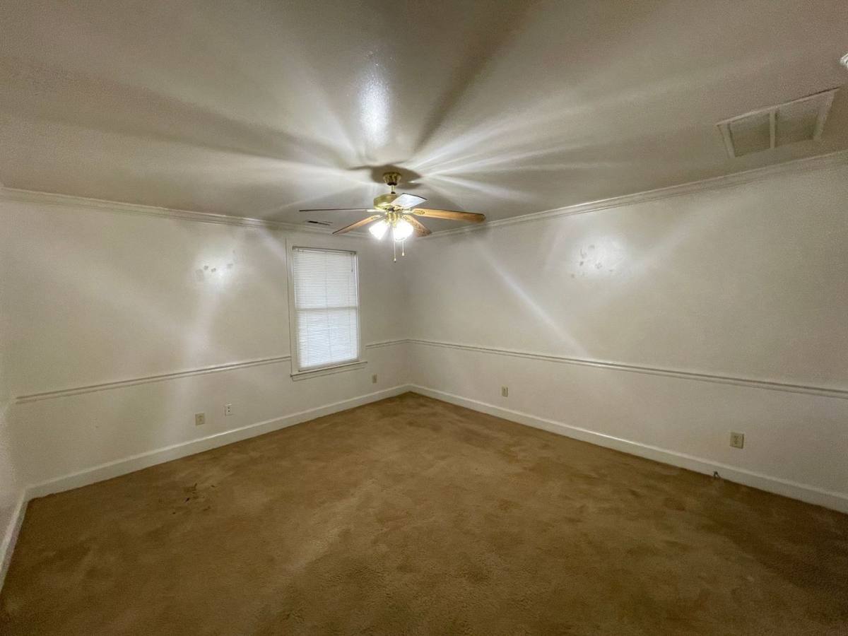 Apartment for rent at 602 S Washington St, Shelby, NC 28150