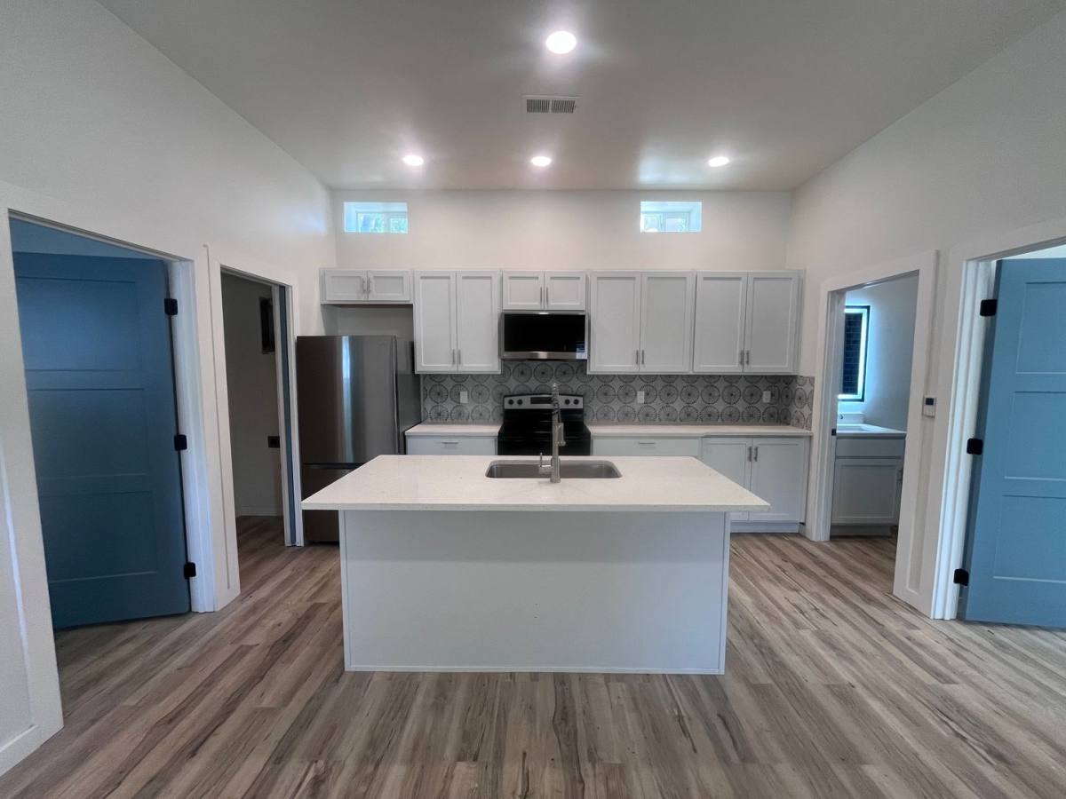 Apartment for rent at 816 13th St NW, Albuquerque, NM 87102