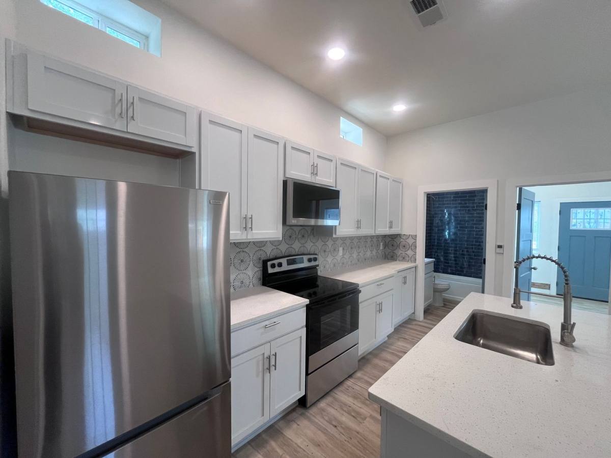 Apartment for rent at 816 13th St NW, Albuquerque, NM 87102