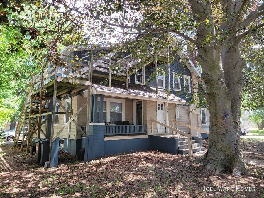 Apartment for rent at 712 W Illinois #2, Urbana, IL 61801