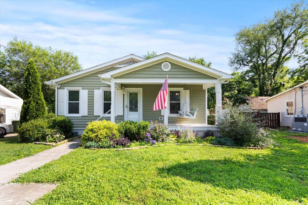 House for rent at 1123 Humes Ave, Huntsville, AL 35801