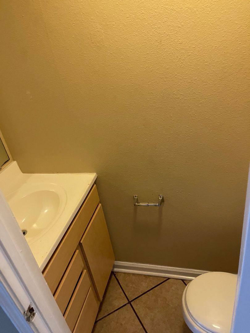 Apartment for rent at 6865 Mayo Blvd, New Orleans, LA 70126