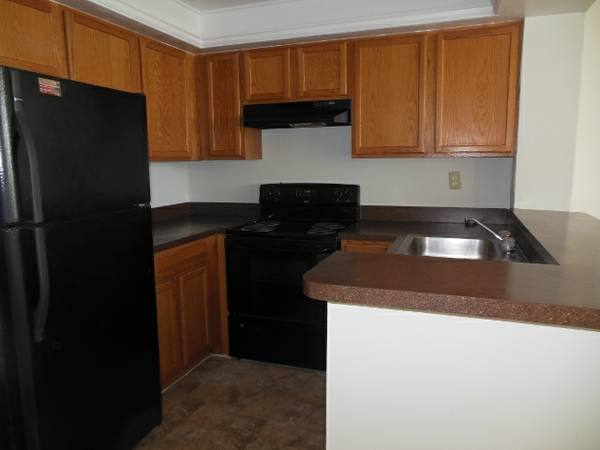 Apartment for rent at 700 Executive Center Dr, West Palm Beach, FL 33401