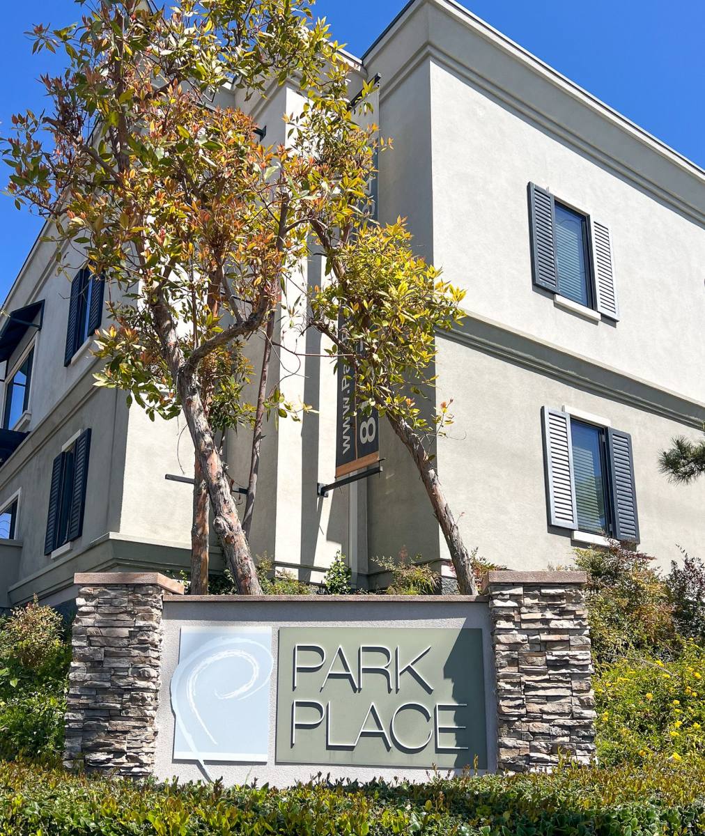 Apartment for rent at 8700 De Soto Ave, Canoga Park, CA 91304