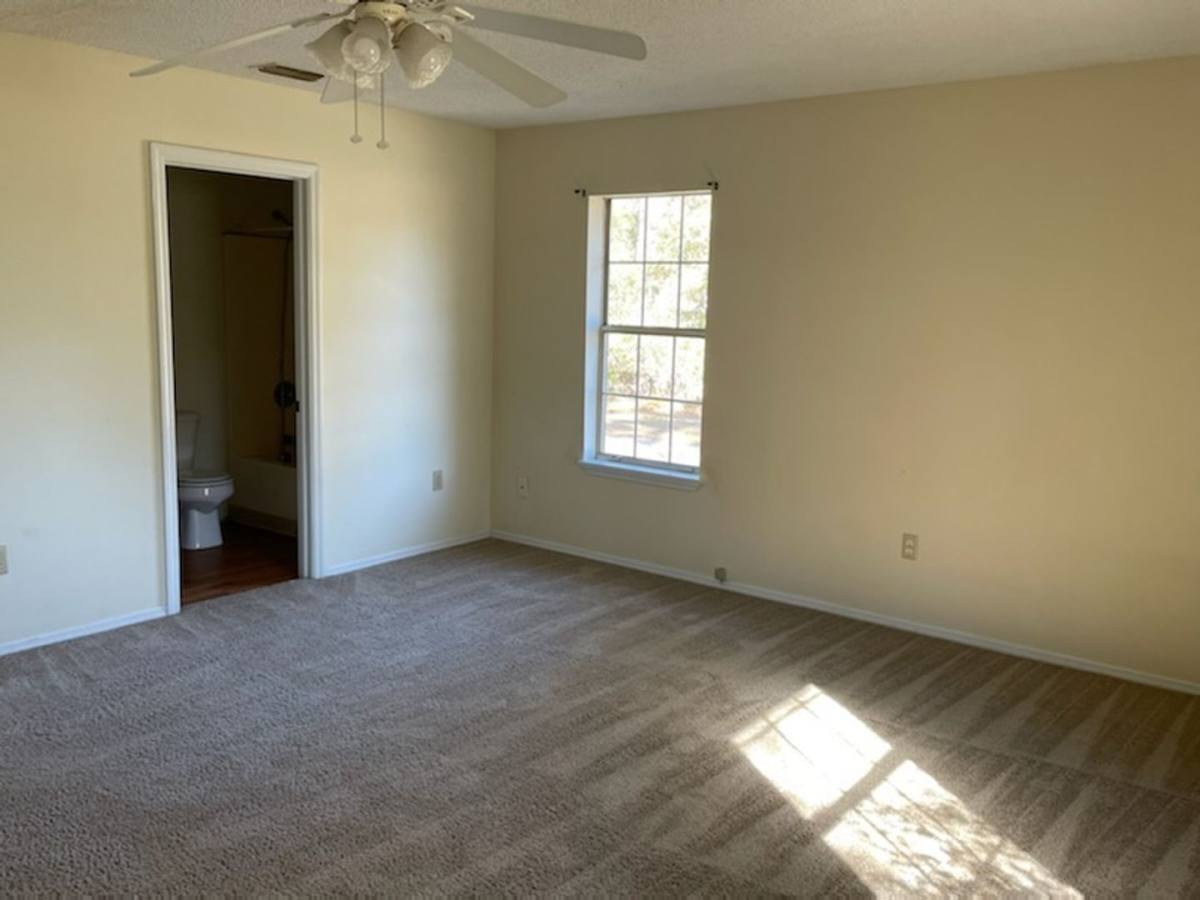 House for rent at 52 Shaw Rd, Hinesville, GA 31313