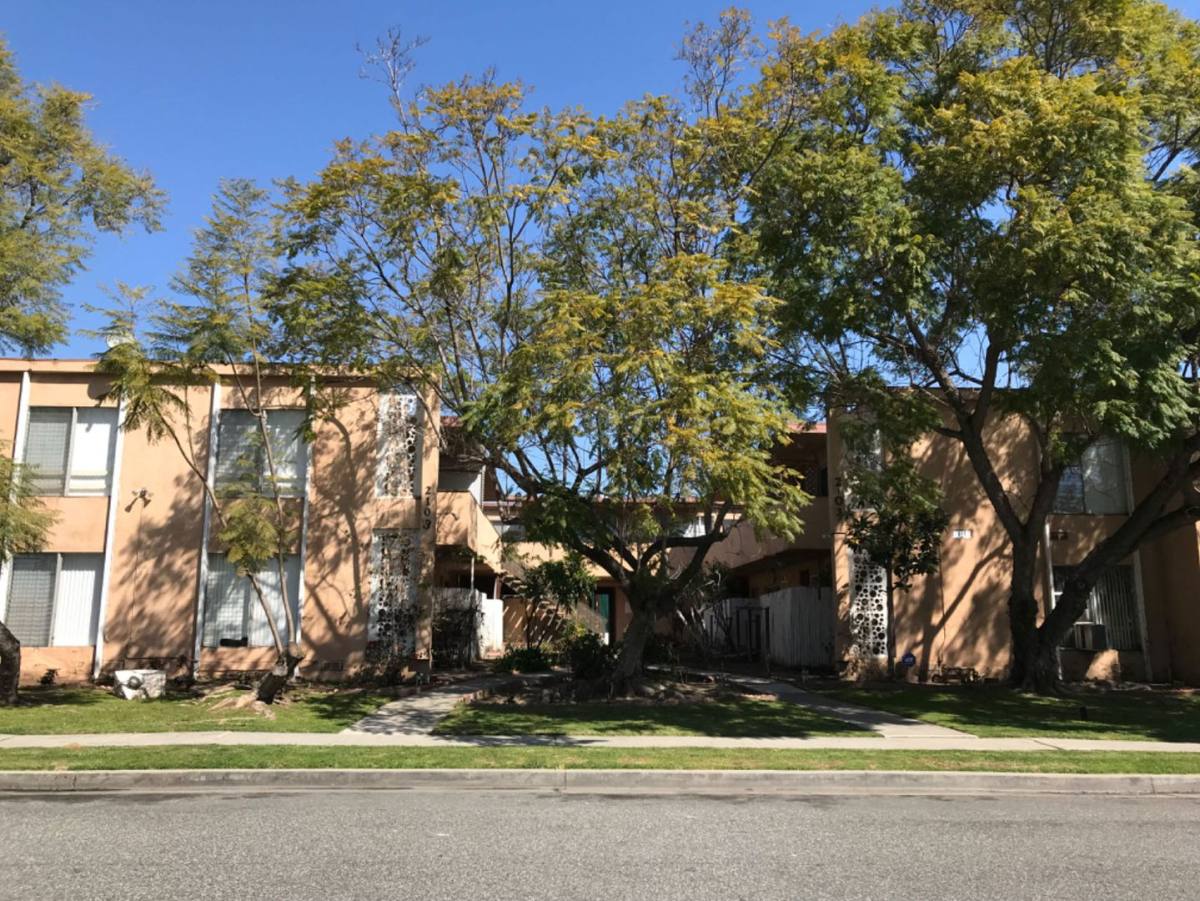 Apartment for rent at 2103 W 157th St, Gardena, CA 90249