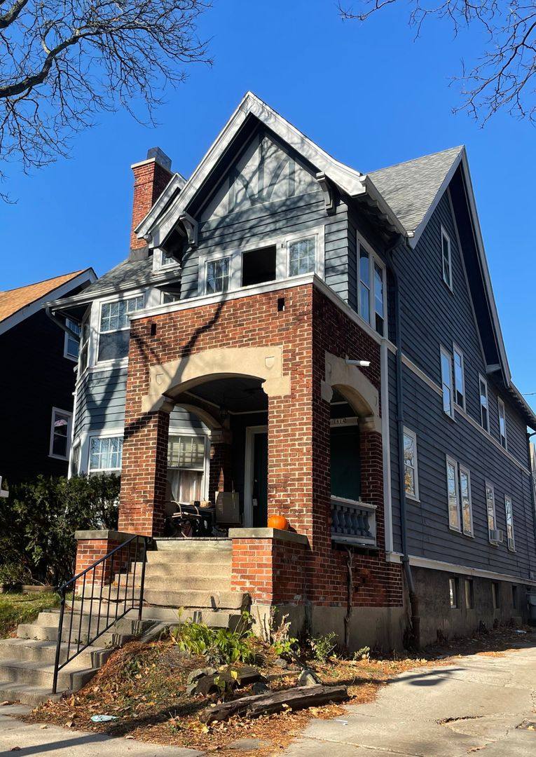 Apartment for rent at 1812 E Newberry Blvd, Milwaukee, WI 53211