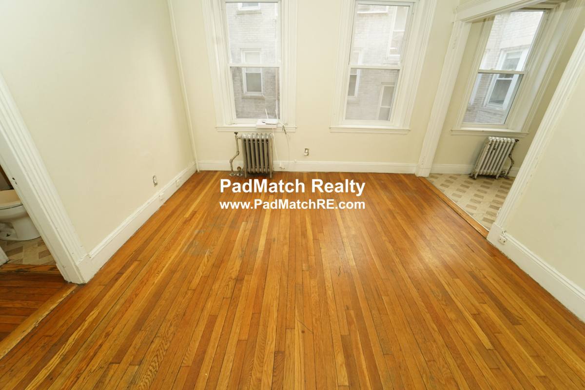 Apartment for rent at 231 Park Dr #2, Boston, MA 02115