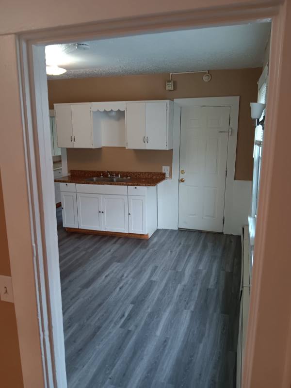 Apartment for rent at 94 Glen St - 3rd Floor, New Britain, CT 06052