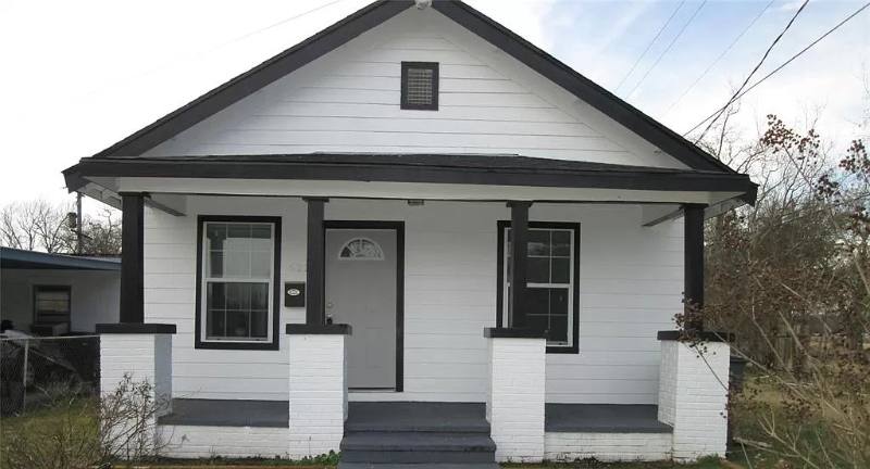 House for rent at 621 Marshall Ave, Port Arthur, TX 77640