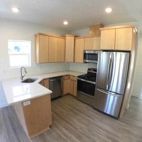Condo for rent at 1410 Ferry St SE, Salem, OR 97301