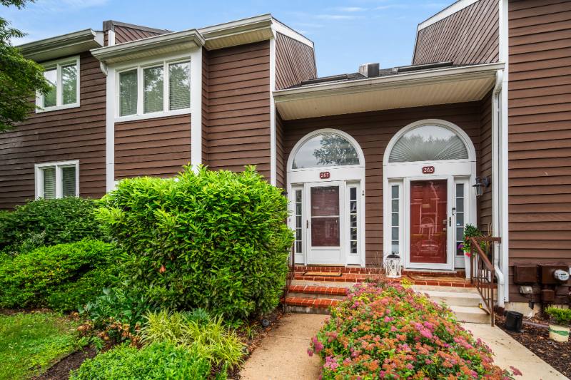 Townhouse for rent at 267 Fox Run, Exton, PA 19341